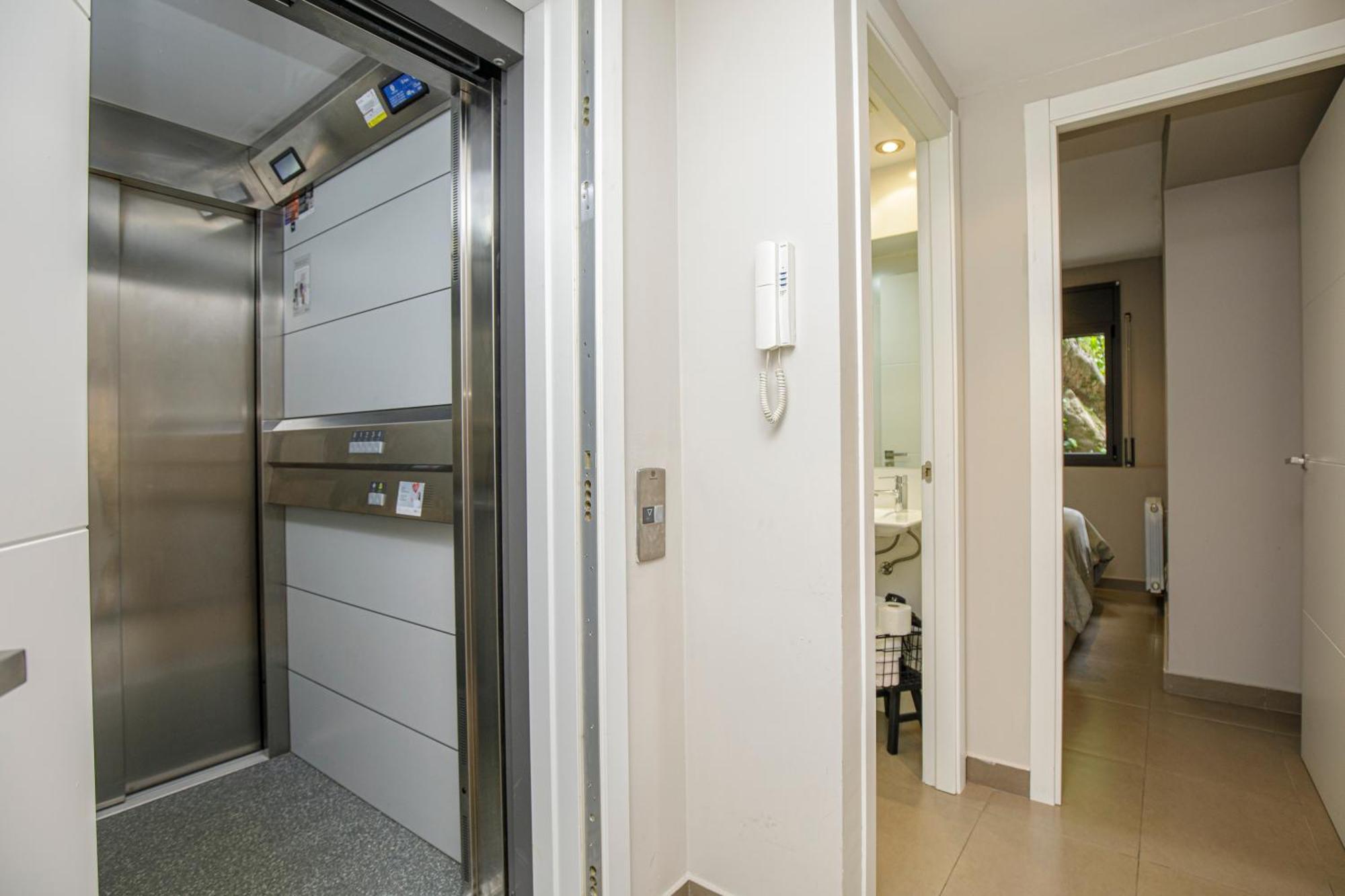 Centric Ripoll Apartment Luaran gambar